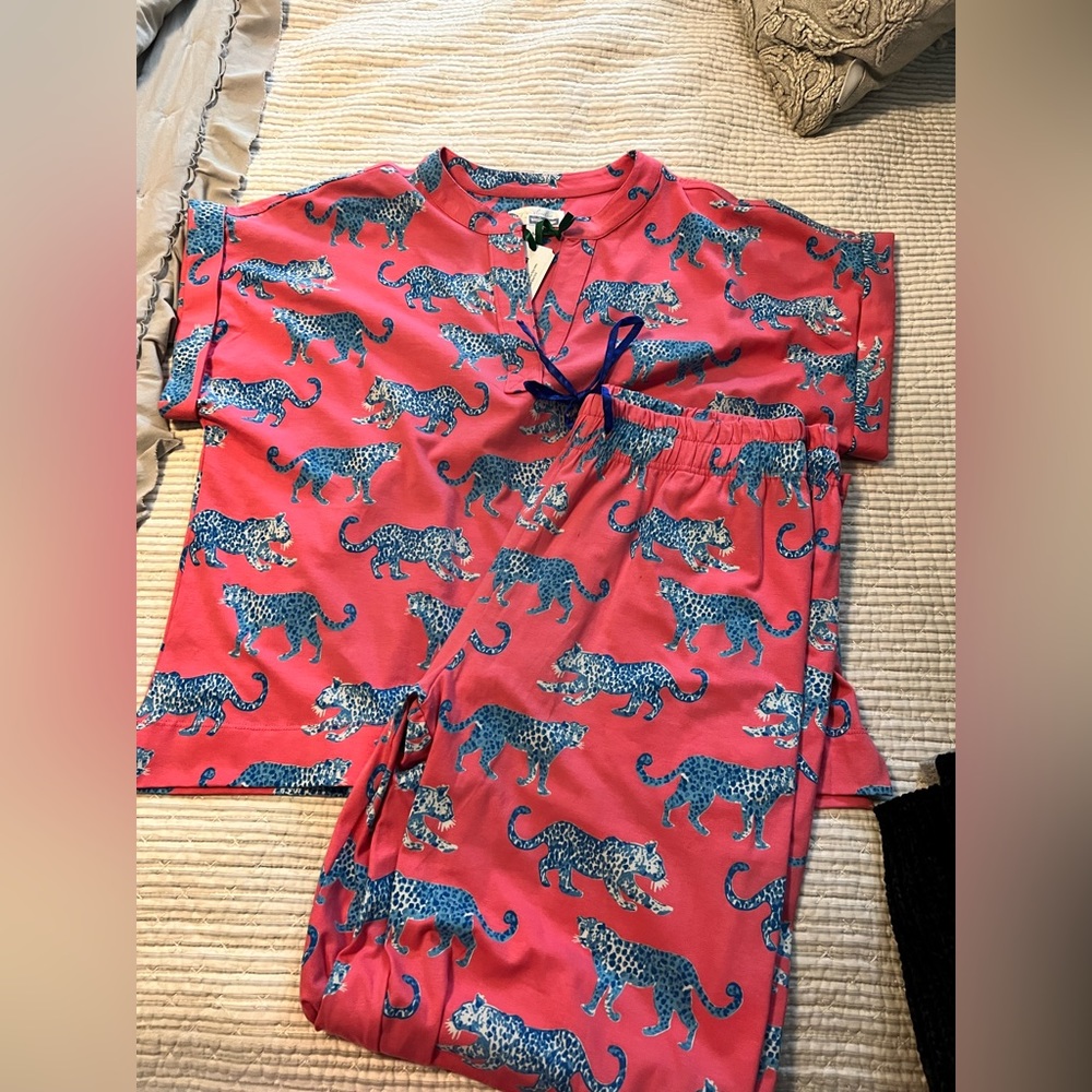 NWT Jayes Studio pajamas